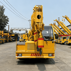 Grúa Autocargable de <span class=keywords><strong>10</strong></span> Toneladas, Grúa Telescópica 4x4 para Camión, Grúa Autocargable para Camión en Venta - Product Image 5