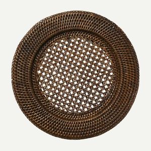 Assiette en rotin classique de forme ronde conçue pour les intérieurs rustiques Appartements modernes et salles à manger élégantes - Product Image 4