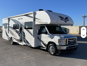 Autocaravana de Lujo T h o r 2023 Asequible, Usada, Blanca, con Volante a la Izquierda, para 4-6 Personas, Euro4, para Camping y Uso Doméstico - Product Image 1