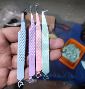 แหนบขนตาปลอมทำจากสเตนเลสอุปกรณ์สำหรับ2024สีชมพูอ่อนปรับแต่งโลโก้ได้ตามต้องการ - Product Image 4