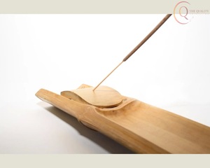 Porte-encens décoratif religieux en bois avec long plateau pour la collecte des cendres, durable et 100% naturel, encens indien - Product Image 3