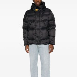 Abrigo acolchado de calle alta del fabricante de Pakistán en cantidad a granel MOQ bajo precio razonable abrigo de temporada de invierno en stock - Product Image 2