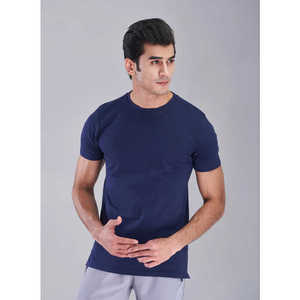 Camiseta personalizada para hombre 100% algodón estilo formal Impresión digital con etiquetas de logotipo y marca a granel y stock mixto disponible - Product Image 3