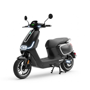 Trottinette électrique urbaine moderne pour adultes, moteur sans balais, technologie de capteur, éclairage LED, design étanche, batterie au lithium 48V - Product Image 3