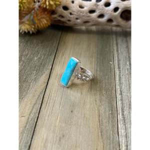Anillo de Plata de Ley y Turquesa Kingman Hecho por Artesanos Navajo, Joyería Coleccionable Cultural, Talla 7 - Product Image 4