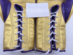 Gants de boxe de qualité supérieure, confortables, respirants, sur mesure, couleur or violet, design à lacets, fabriqués en cuir véritable - Product Image 4