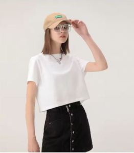 Camiseta corta para mujer de uso diario Estilo de moda Casual Fit OEM Fábrica de impresión personalizada - Product Image 5