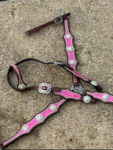 Bride de cheval réglable en cuir de crocodile et collier de poitrine avec ajustement confortable pour l'équitation - Product Image 5