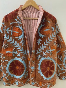 Veste courte en velours brodée Suzani marron, veste artisanale pour festival, veste ethnique vintage, cadeau pour elle, manteau bohème - Product Image 2