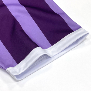 เสื้อฟุตบอลผู้ชายลายทางผ้าโพลีเอสเตอร์100% วัสดุตาข่ายกันหนาวน้ำหนักเบาเสื้อเปิดไหล่ตกสำหรับผู้ชายเสื้อผ้าแนวสตรีทโลโก้ตามสั่ง - Product Image 5