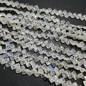 Venta al por mayor Arco Iris piedra lunar facetada forma de cometa cuentas piedra preciosa blanca Natural para joyería cuentas de piedra de lujo - Product Image 3