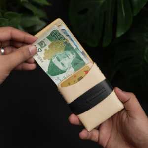 WF Leathercraft No. Portefeuille fin tout-en-un 101 Slim en cuir tanné végétal naturel noir, fait main, certifié équitable, 4x3 - Product Image 5