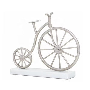 Objets décoratifs et de table pour la maison nordique Articles de décoration et de centre de table Sculptures de table en aluminium argenté carré - Product Image 6