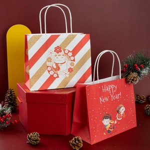 ขายส่งราคาถูกเป็นมิตรกับสิ่งแวดล้อมถุงกระดาษคราฟท์โลโก้ที่กําหนดเองพิมพ์เสื้อผ้ารองเท้าถุงช้อปปิ้งหัตถกรรมกระดาษจับกระเป๋า - Product Image 2