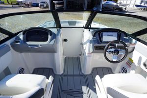 Meilleures ventes pour CHA-PAARAL 21 SSi OB 2015-2026 |   23 SSi OB SPEED JETSB0AT avec remorque |   Nouveau |   Utilisé |   Original - Product Image 4