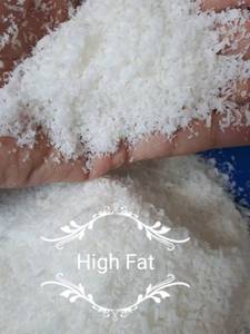 มะพร้าวอบแห้ง ไขมันสูง 63% ขึ้นไป เกรดดี แบบเกล็ดละเอียด รูปแบบชิป นำเข้าจากเวียดนาม - Product Image 3