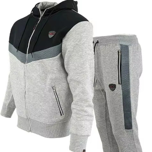 ชุดวอร์มผู้ชายแบบถักสองชั้น ระบายอากาศได้ดี เป็นมิตรกับสิ่งแวดล้อม เพื่อความอบอุ่นและความสบายเป็นพิเศษ - Product Image 1