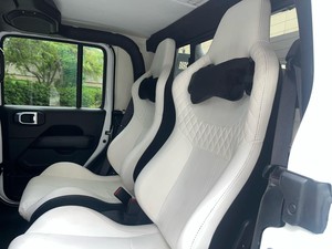 เบสท์บาย 2020 จีอีพี แกลดิเอเตอร์ บีสต์ อิดิชั่น เกียร์อัตโนมัติ เบาะหนัง - Product Image 2