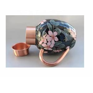 Carafe en cuivre à double paroi avec couvercle, étanche et antimicrobienne, s'adapte aux styles de décoration intérieure minimalistes/traditionnels/luxueux - Product Image 3