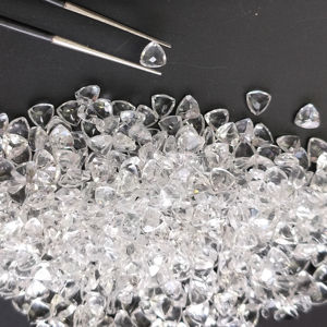 โทแพซสีขาวธรรมชาติ 4.5 มม. ทรงทริลเลียนคัต คุณภาพดีที่สุด สำหรับทำเครื่องประดับ - Product Image 2