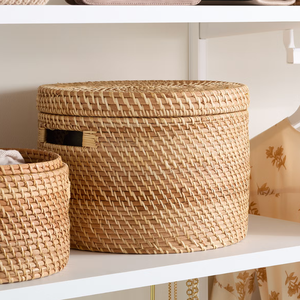 Contenedores Redondos de Ratán Natural Hechos a Mano para Almacenamiento con Tapa, Contenedor de Almacenamiento Ecológico por Artesanos Vietnamitas - Product Image 4