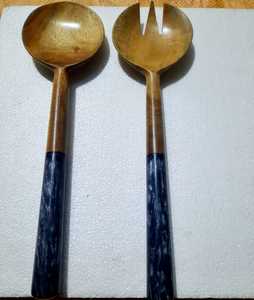 Ensemble élégant de 4 couteaux à fromage avec manche en bois naturel et résine, écologique, passe au lave-vaisselle, design moderne personnalisé - Product Image 2