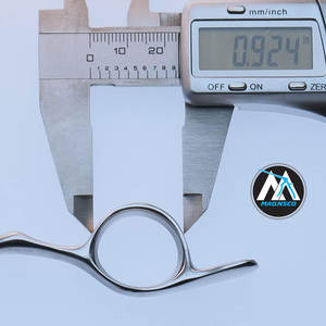 Tijeras de peluquero profesionales de 6 pulgadas, tijeras de estilistas de salón de corte de pelo hechas a mano de acero VG10 japonés de gama alta para belleza - Product Image 4