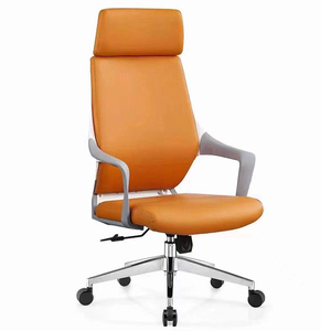 Sedia da Ufficio Contemporanea MF6101A con Schienale Alto, Rivestimento in Ecopelle di Lusso, Poggiatesta Regolabile, Base in Metallo Cromato per Uffici - Product Image 1