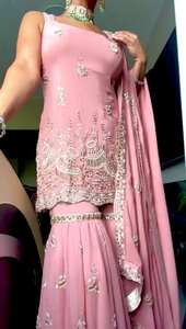 Ensemble haut sharara plazzo dupatta en faux georgette de haute qualité avec broderie lourde, séquence de rivets, moti, micro-coton intérieur - Product Image 5