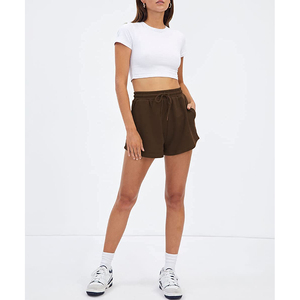 Pantalones cortos de felpa francesa pesados de lana de algodón para mujer, cómodos pantalones cortos de gimnasio informales de talla grande con decoración de logotipo de estilo deportivo - Product Image 6