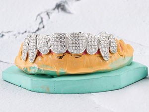 Ensemble de Grillz personnalisé glacé en argent complet pour les dents du haut et du bas avec diamants VVS1 bijoux de bouche hip hop bling pour hommes et femmes - Product Image 3