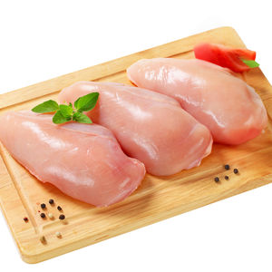 Pollo Congelado de Alta Calidad de Origen Brasileño, Aves de Corral Procesadas Enriquecidas para Catering Comercial, Comercio Internacional, en Bolsa - Product Image 1