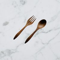 Ensemble de couverts en bois jetables biodégradables de la meilleure qualité en Indonésie comprenant des cuillères et des fourchettes écologiques