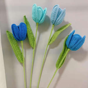 Venta al por mayor de fábrica: Productos terminados de tulipanes de pétalos de flores de ganchillo creativos, ramos de flores tejidos a mano puros. - Product Image 3