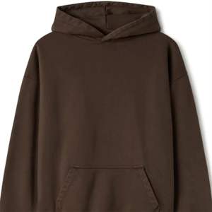 Sweat à capuche basique unisexe avec poche kangourou Idéal pour une tenue décontractée, une superposition et un confort toute la journée - Product Image 6