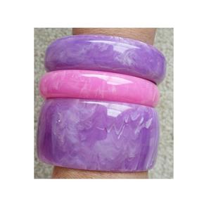 Bracelets en résine imperméables de haute qualité pour femmes, bords lisses, couleurs personnalisées, design mignon - Bijoux de bras confortables pour un usage quotidien - Product Image 1