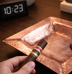 Cenicero para cigarros, cenicero de cobre martillado, cenicero para 2 cigarros, cenicero metálico para cigarros, accesorios premium para cigarros - Product Image 5