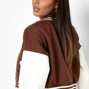 Chaqueta Universitaria Corta para Mujer, Acolchada, de Algodón, Manga Larga, con Parche Personalizado, Logotipo Bordado, Elegante y Moderna - Product Image 6