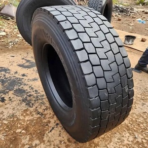 Vente en gros de pneus pour camions 11R22.5 haute performance pneus durables de qualité supérieure disponibles pour une livraison et un achat rapides - Product Image 1