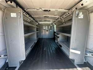 ใช้ lhd/rhd 2017 GMC SAVANA Cargo 2500ขยาย RWD - Product Image 5