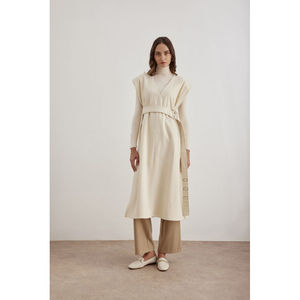 เสื้อคลุมทอสีขาวนวลพร้อมดีเทลเข็มขัด - Product Image 1