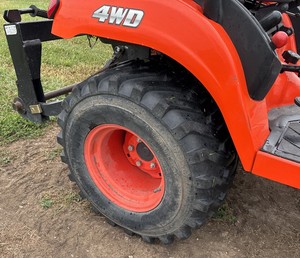 Tracteur à roues Kubota BX2360 4x4, état neuf, 40HP, 70HP, 30HP, 90HP, 100HP, moteur 4x4, pompe, boîte de vitesses, mini-tracteur à vendre - Product Image 6