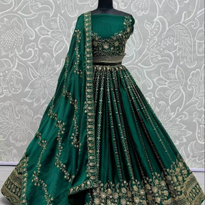 นักออกแบบ lehenga choli กับงาน zari แฟนซี - Product Image 1