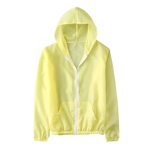 Veste coupe-vent en nylon personnalisée OEM Veste de survêtement à capuche en nylon imperméable à fermeture éclair pour hommes, pour la course à pied légère en plein air - Product Image 1