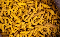 Curcuma en tranches de qualité supérieure, séché naturellement, épice indienne pour la cuisine et les mélanges culinaires