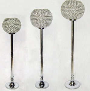 Vela decorativa de huracán para boda/soporte de Pilar pieza central que complementa otros portavelas linternas y tarros - Product Image 4