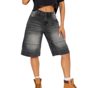 Shorts en jean délavé vintage pour femme, coupe ample, taille mi-haute, longueur genou, gris et noir, style streetwear décontracté, avec déchirures, 100% denim - Product Image 1