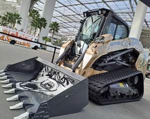 NOUVEAU Chargement par glissement inspiré du modèle TV450B, à quatre roues motrices, en alliage d'aluminium, visibilité supérieure, pompe hydraulique, engrenage court - Product Image 3