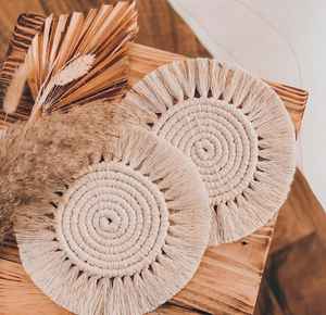 Juego de posavasos de macramé hechos a mano, Mantel Individual de algodón rosa blanco, estilo bohemio decorativo, decoración del hogar - Product Image 3