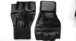 Gants de fitness unisexes à demi-doigts multicolores en cuir respirant Gants de gymnastique et d'haltérophilie avec poignées et sangles pour le sport - Product Image 5